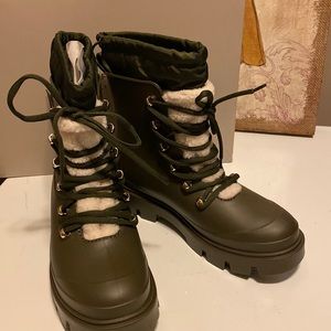 🆕 Marc Fisher rubber dark green boots
